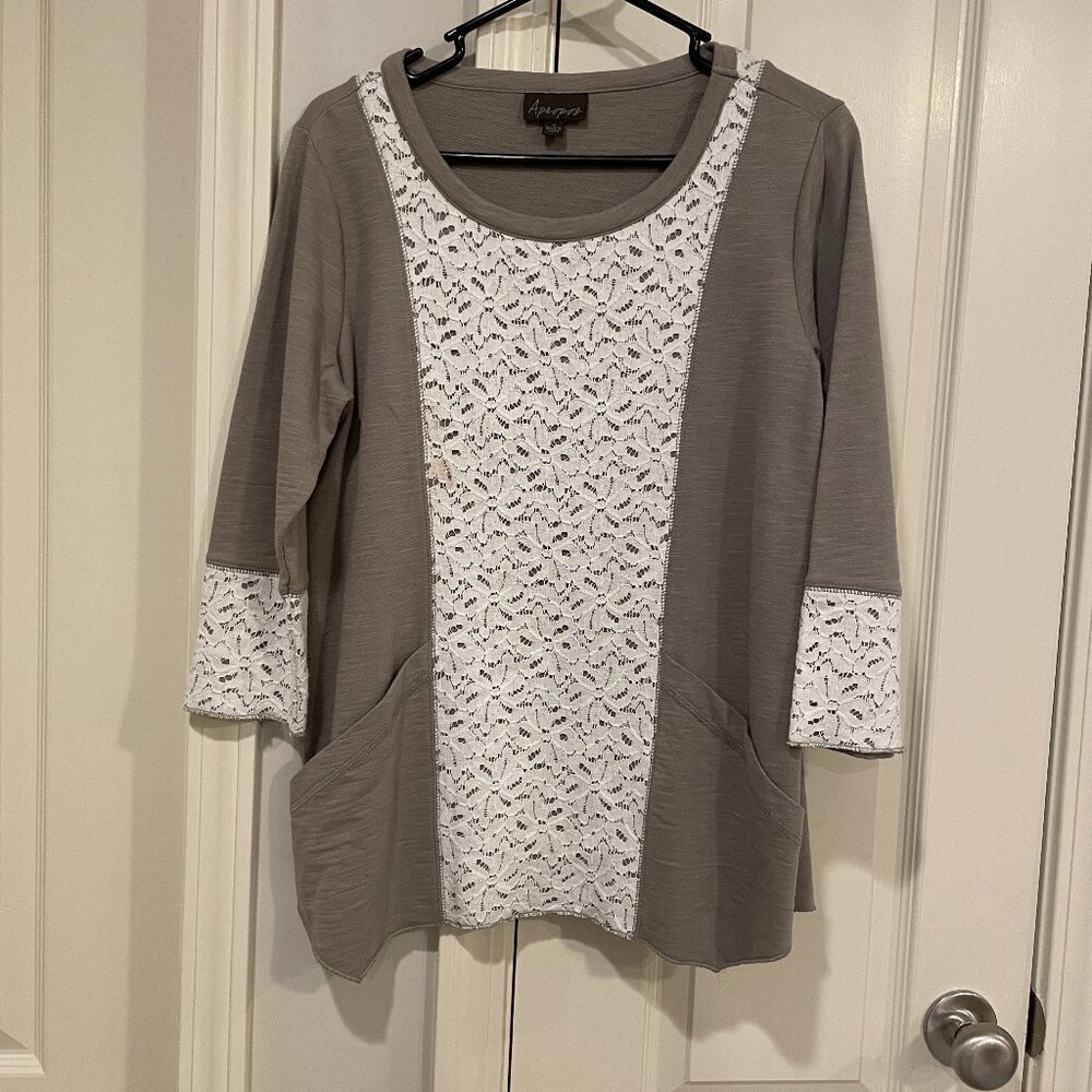 Apropos Womens Top  Plus  S